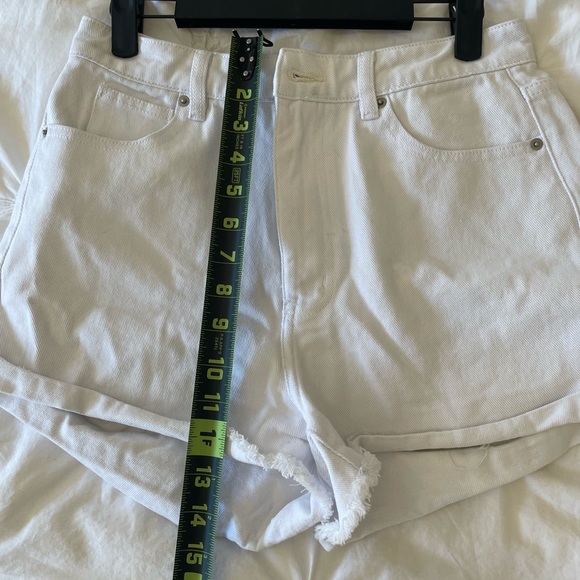 Tiger Mist White Denim shorts - Picture 4 of 4